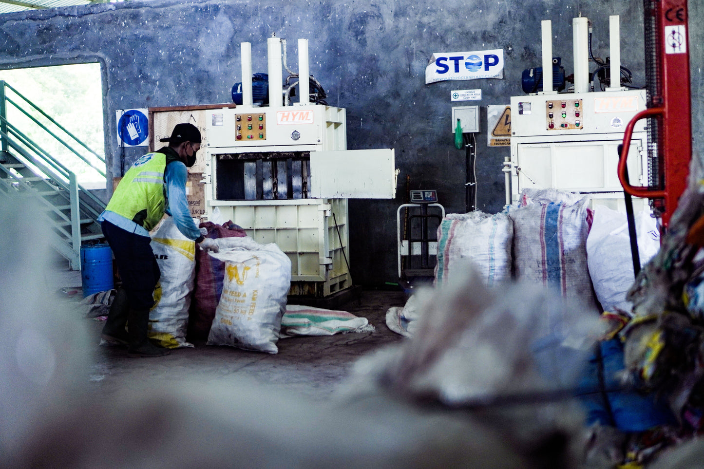Collection of Mixed Plastics in Lekok, Indonesia (PWRS)