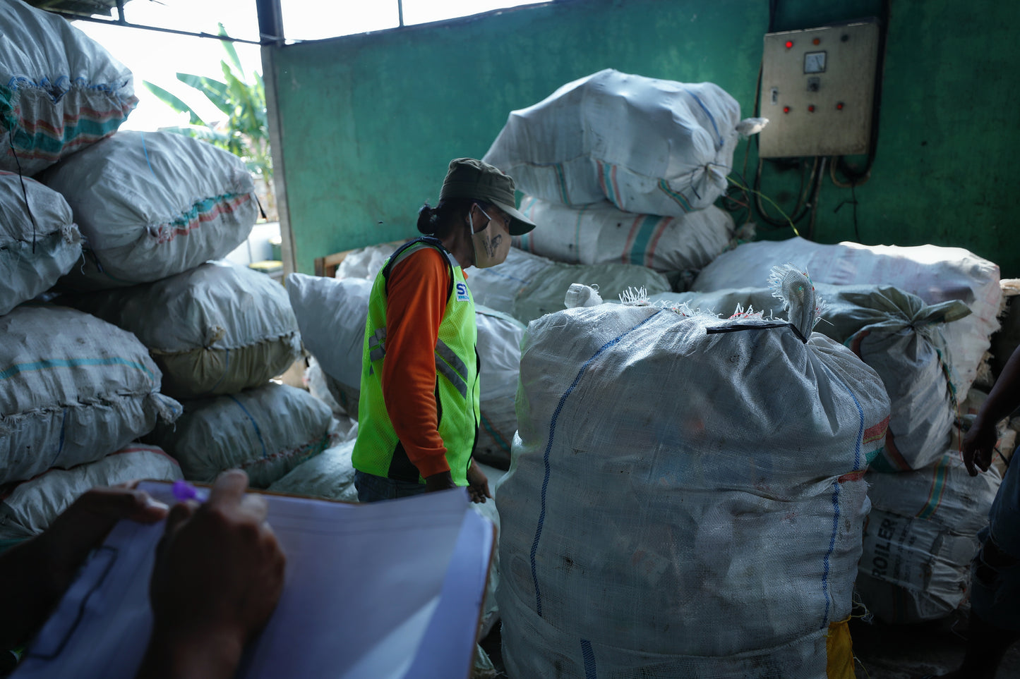 Collection of Mixed Plastics in Tembokrejo, Indonesia (PWRS)